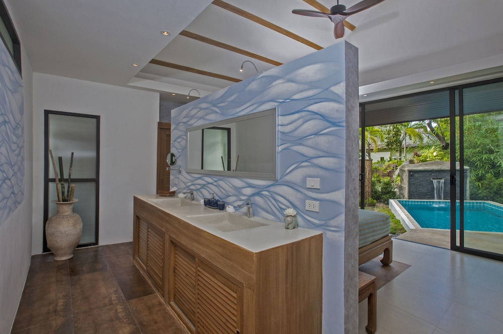 Khwan Beach Resort 11/71