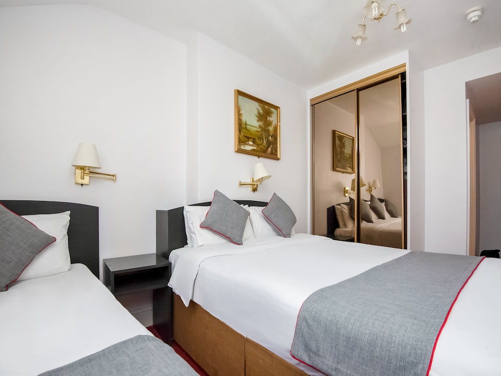 St Georges Hotel Pimlico 31/48