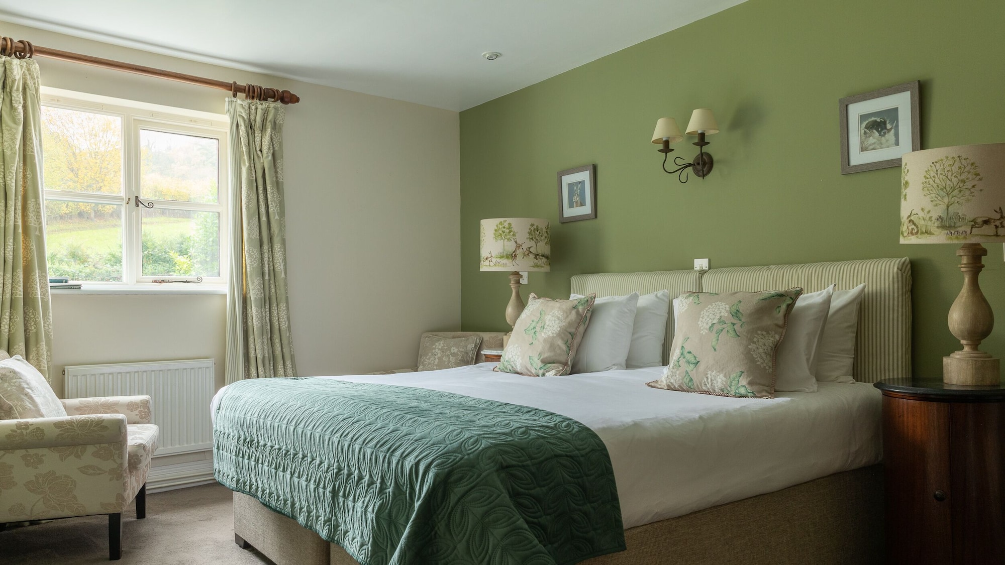 Classic, Double or Twin Bed, Garden View