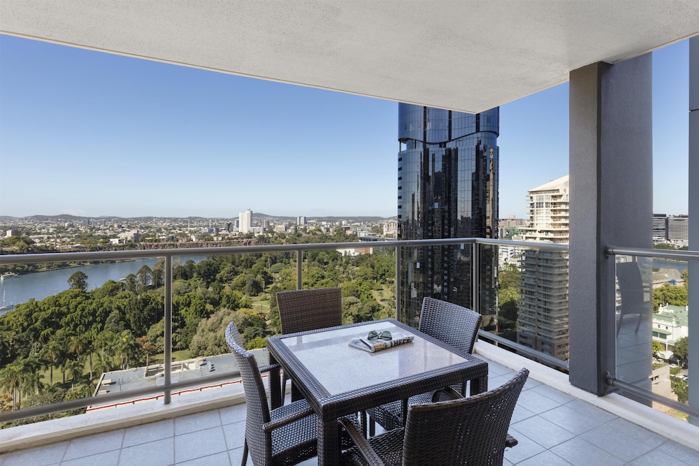 Oaks Brisbane On Margaret Suites 37/64