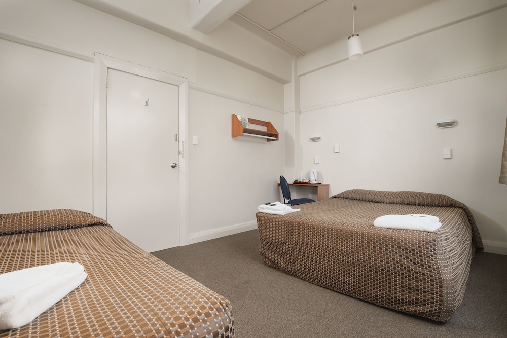 Kiwi International Hotel 47/61