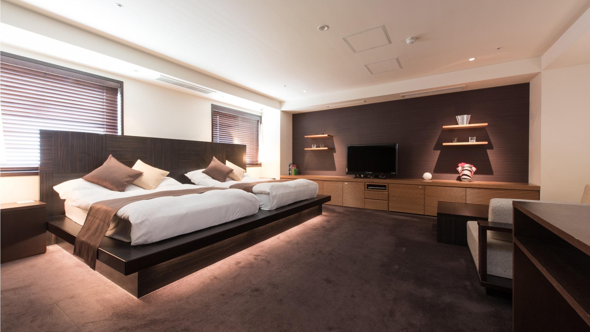 Sai, Suite, City View