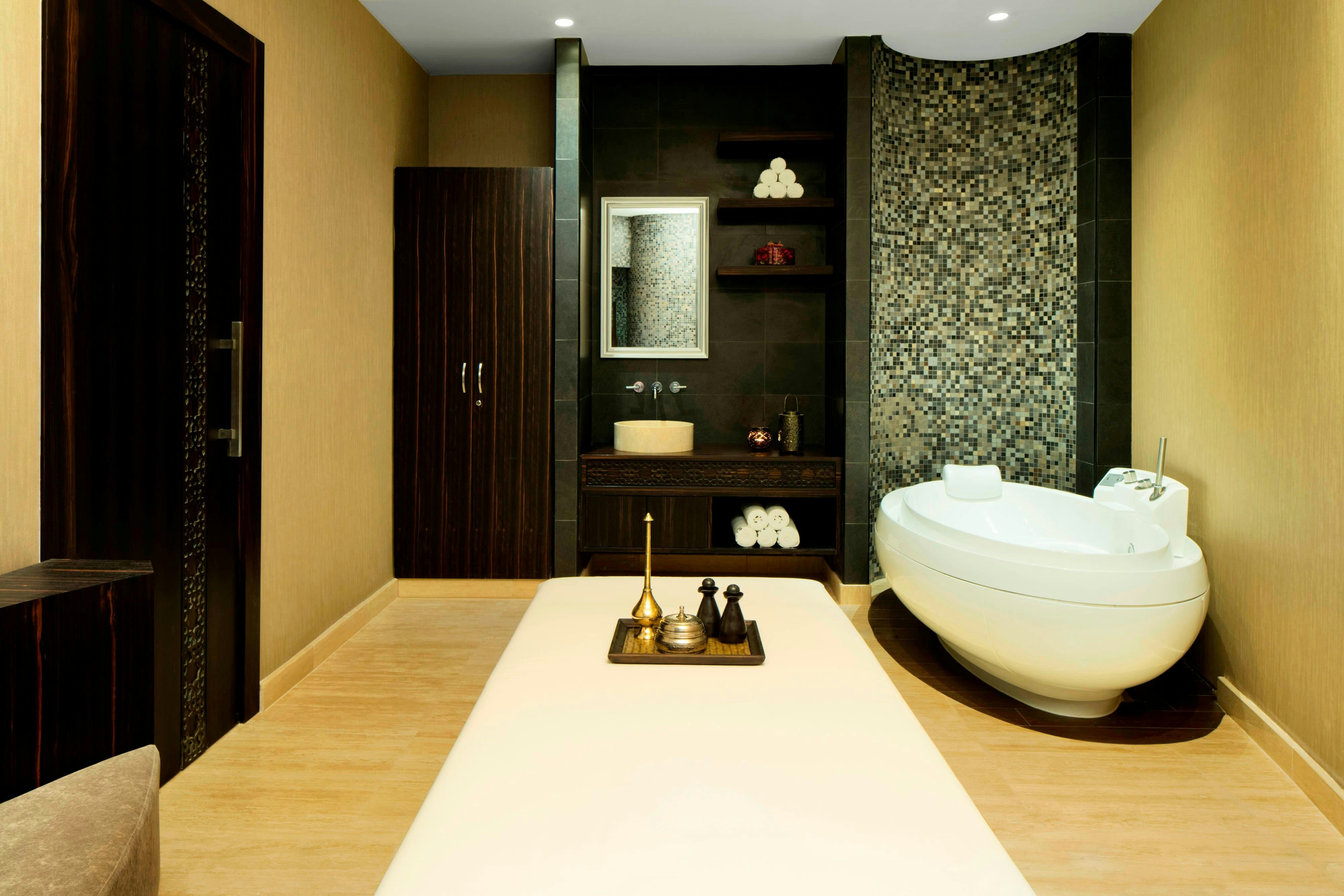 Sheraton Sharjah Beach Resort Spa 11/58
