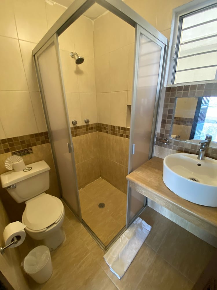 Hotel Suites El Campanario 35/39