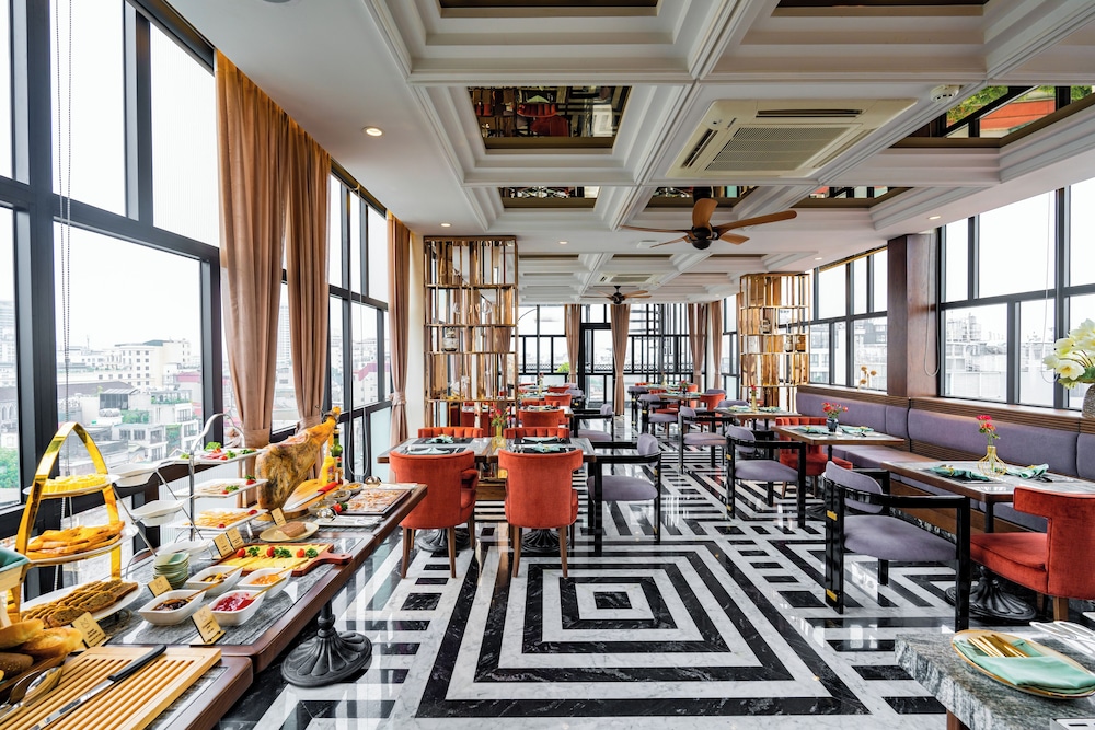 Minerva Premium Hotel 37/51
