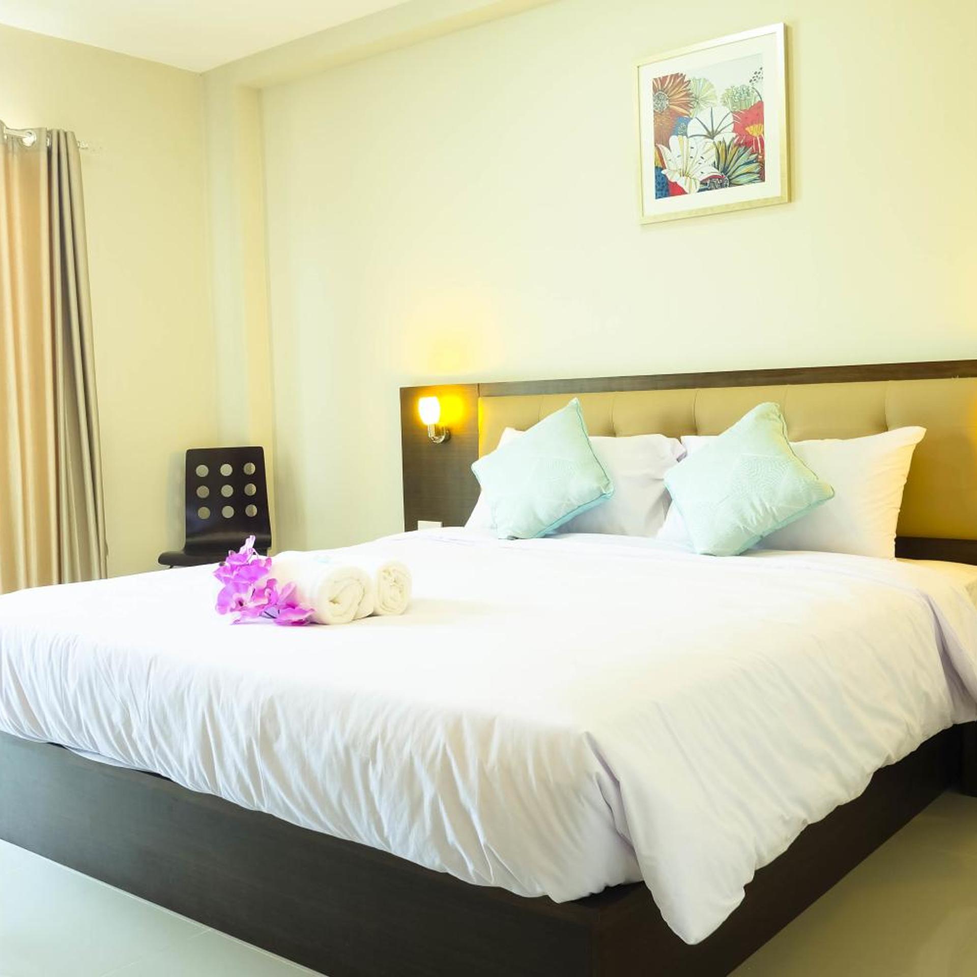 The Room Mahidol Chiang Mai Hotel 6/49