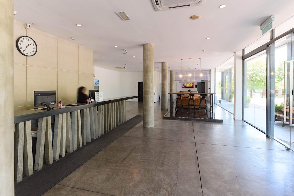 T+ Hotel Sungai Korok 14/56