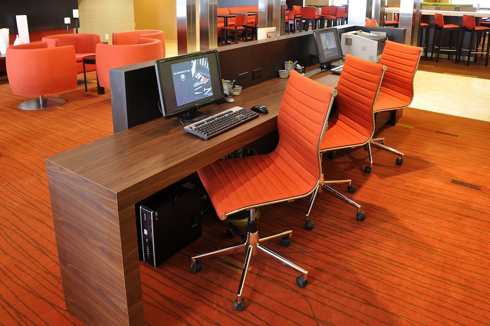 Courtyard By Marriott Wausau 35/44