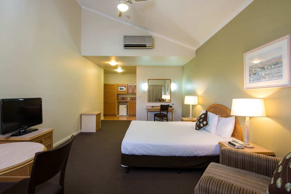 Mercure Cairns 20/64