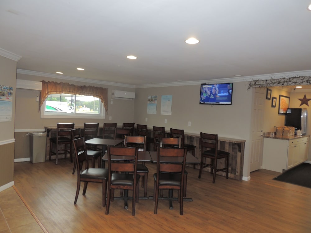 restaurant cafeteria