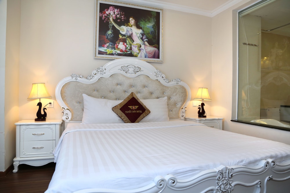 Tuyet Son Hotel 14/68