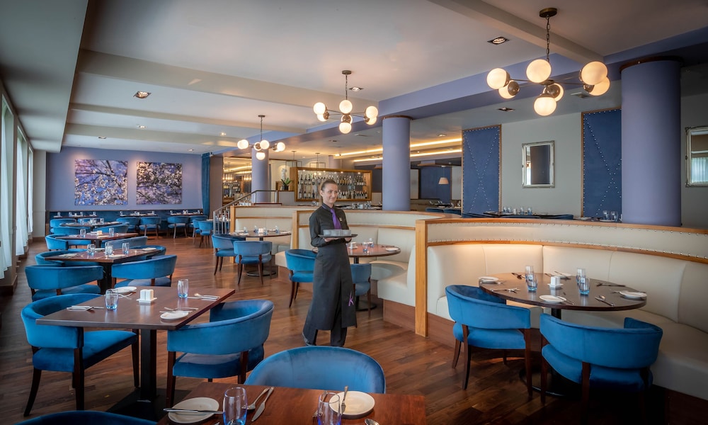 The Killeshin Hotel 48/54