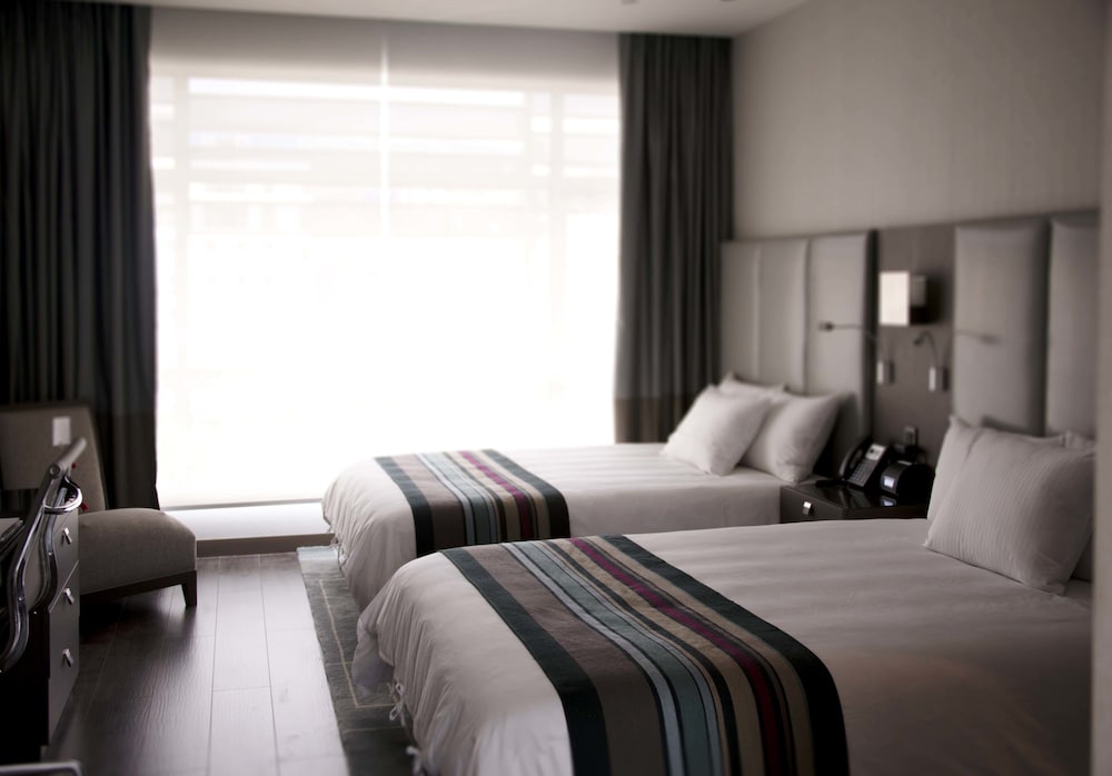 CASA GRANDE HOTEL 15/70