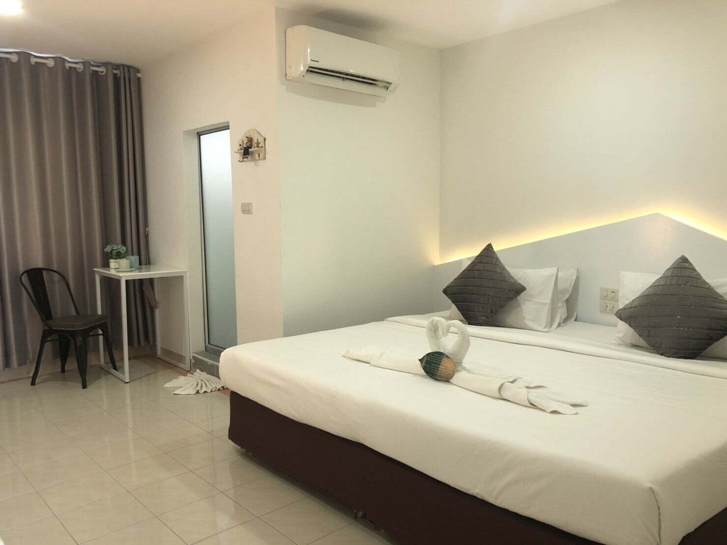 1 BEDROOM, STANDARD, DOUBLE BED