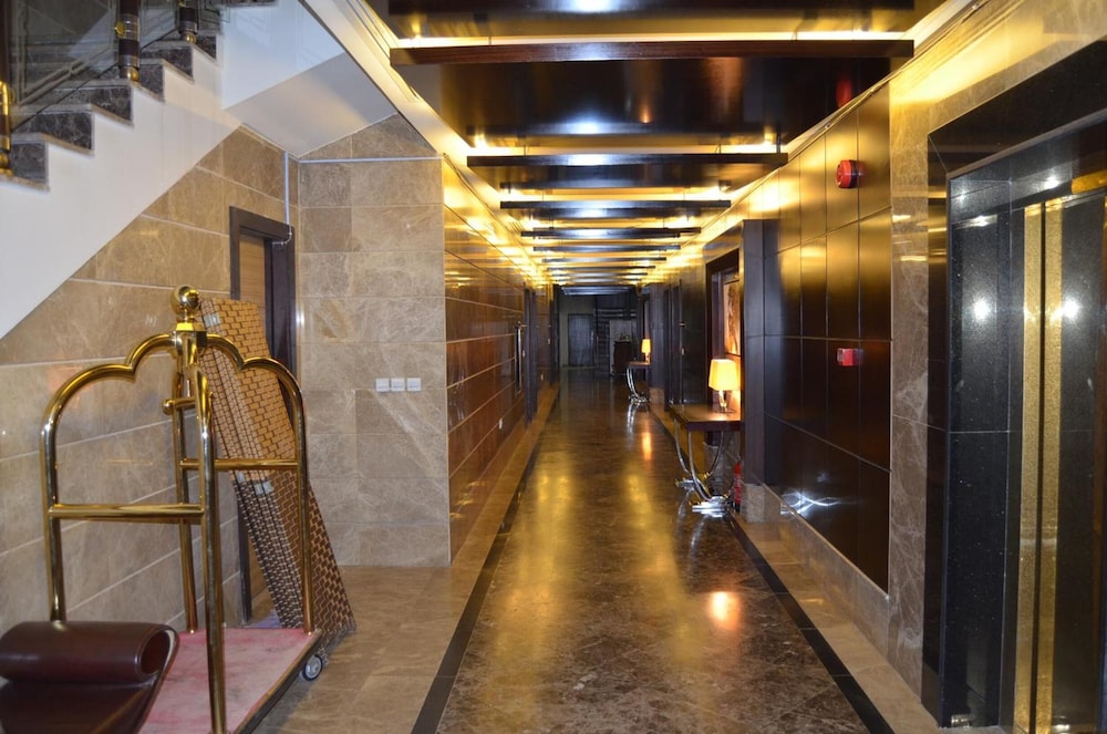 انتور للشقق المفروشة(Intour Qurtoba Hotel Suites) 16/34
