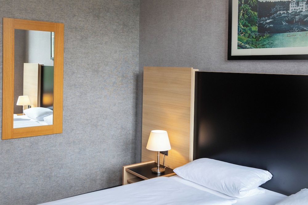 Roomingtons Franziskushohe Lohr 21/54