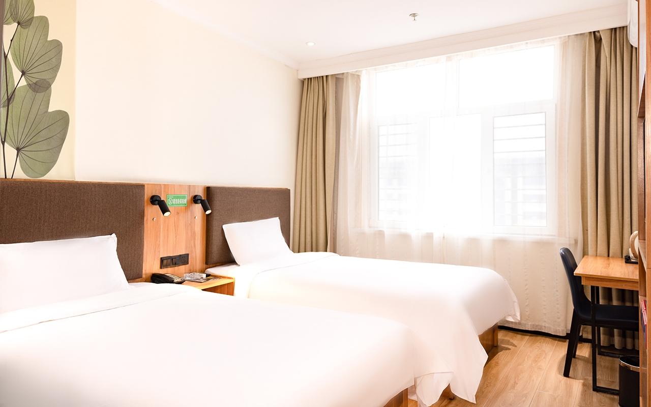 Superior, Twin Beds