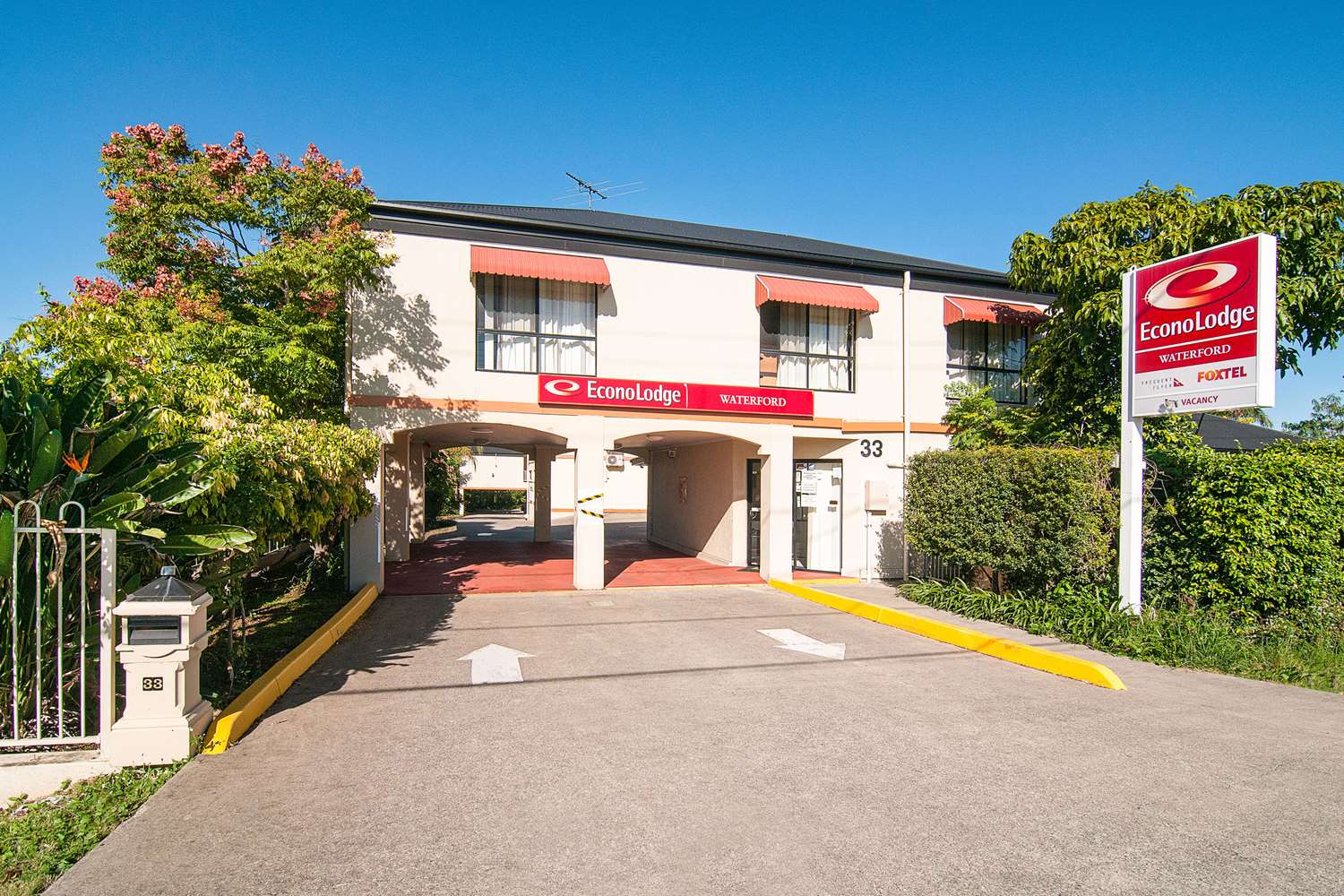 Econo Lodge Waterford 14/18