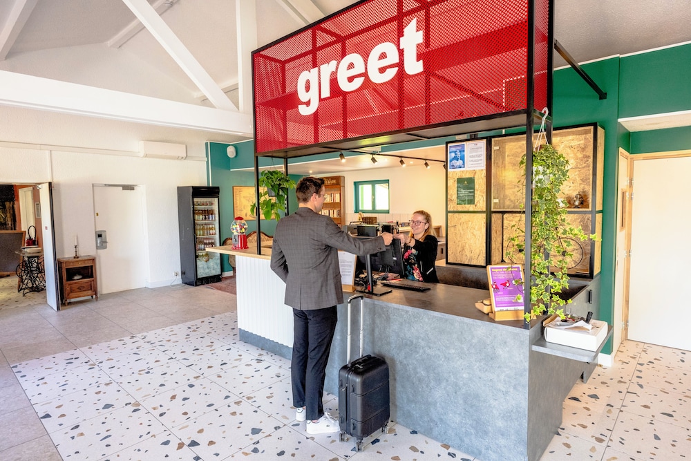 greet Hotel Montbeliard 10/61
