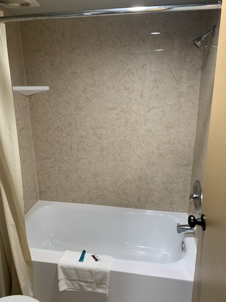 Motel6 Greenville, NC – ECU-Medical Center 58/59
