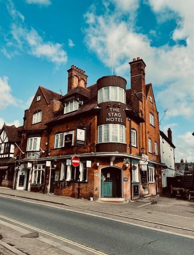 The Stag Hotel 2/50