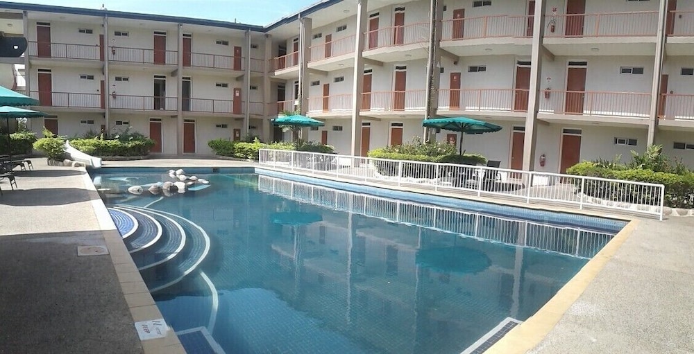 Trans International Hotel 33/37