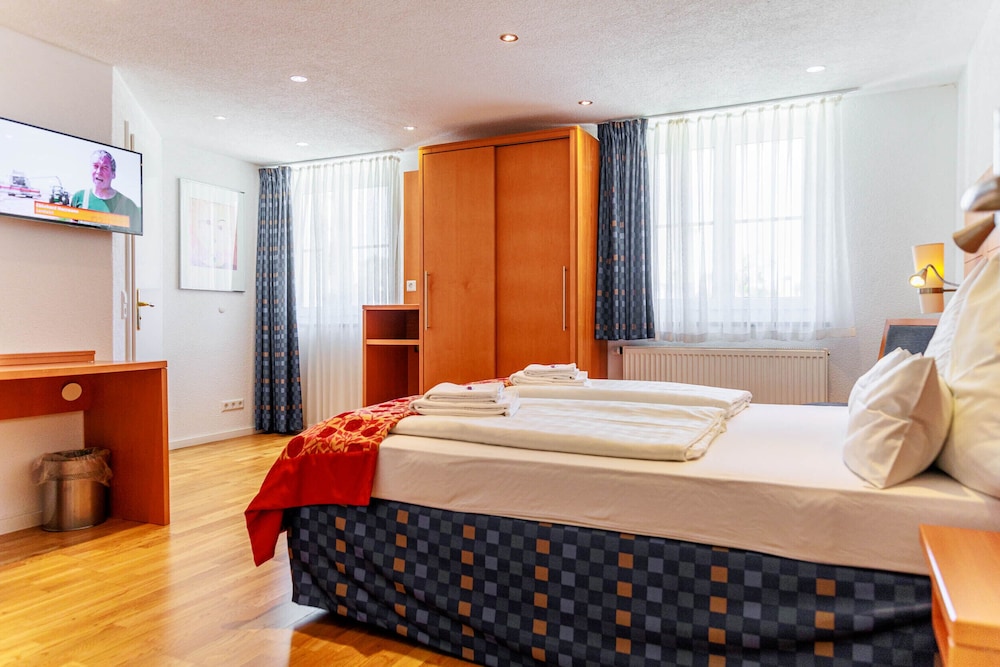 Bodensee Hotel Kreuz 8/50