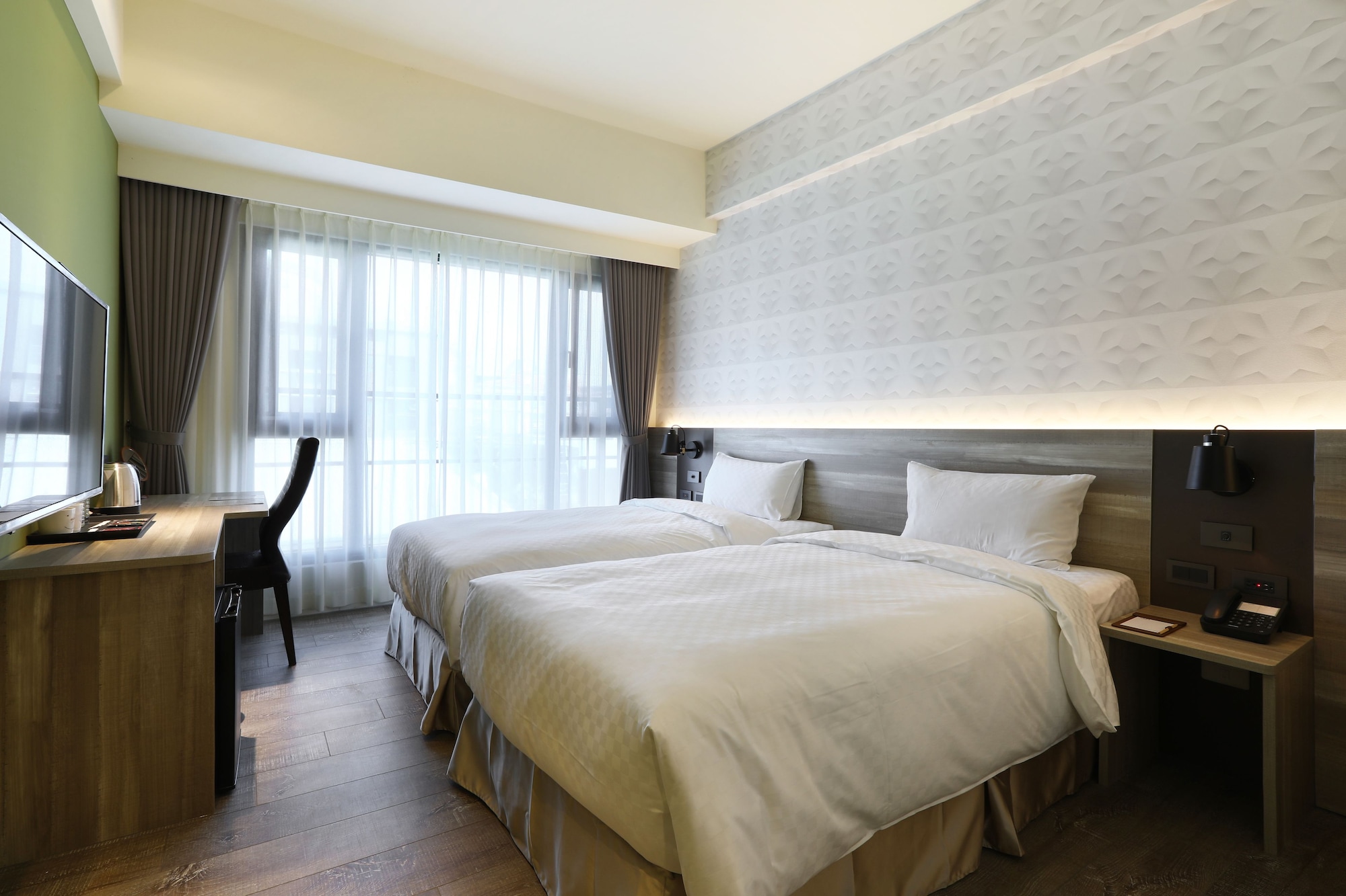 SUPERIOR, TWIN BEDS