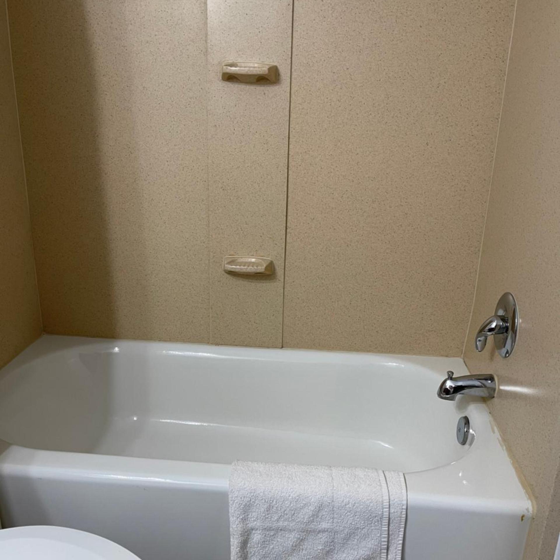 Budget Inn Temple Hills 47/50