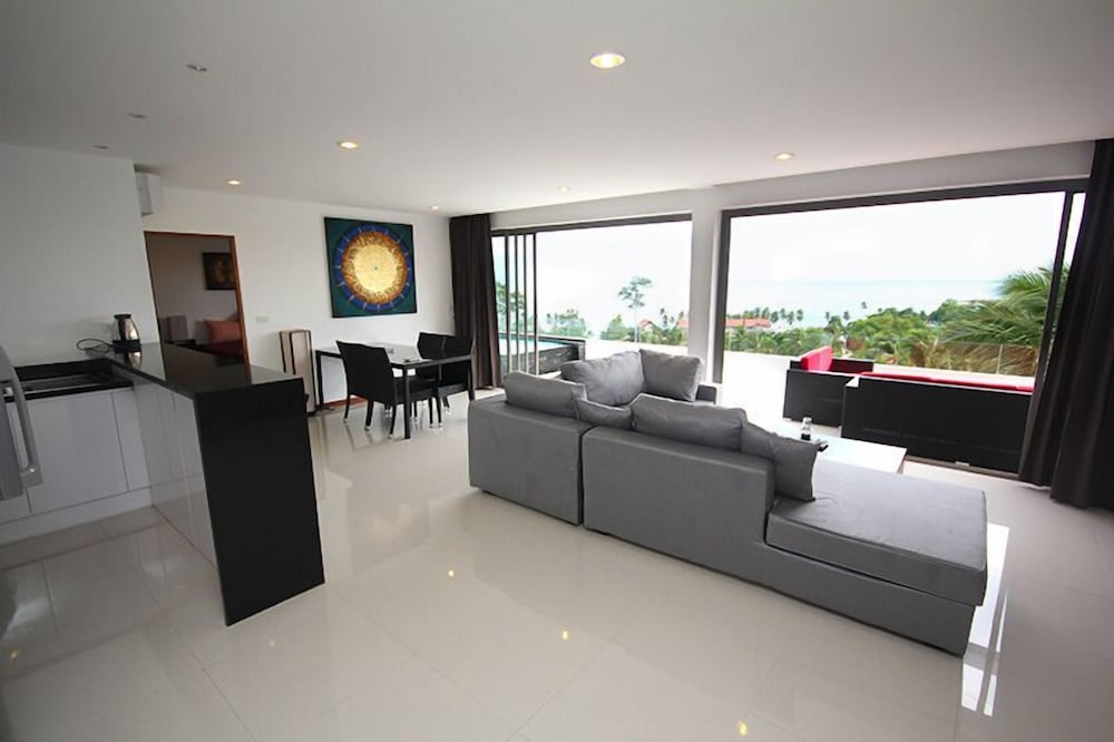 Tropical Sea View Residence 31/60