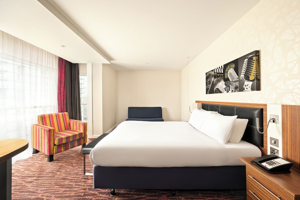 STANDARD, DOUBLE BED, ACCESSIBLE