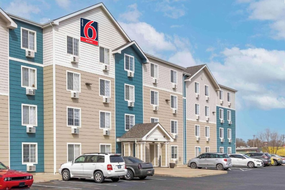 Studio 6 Extended Stay Wichita South KS 45/51