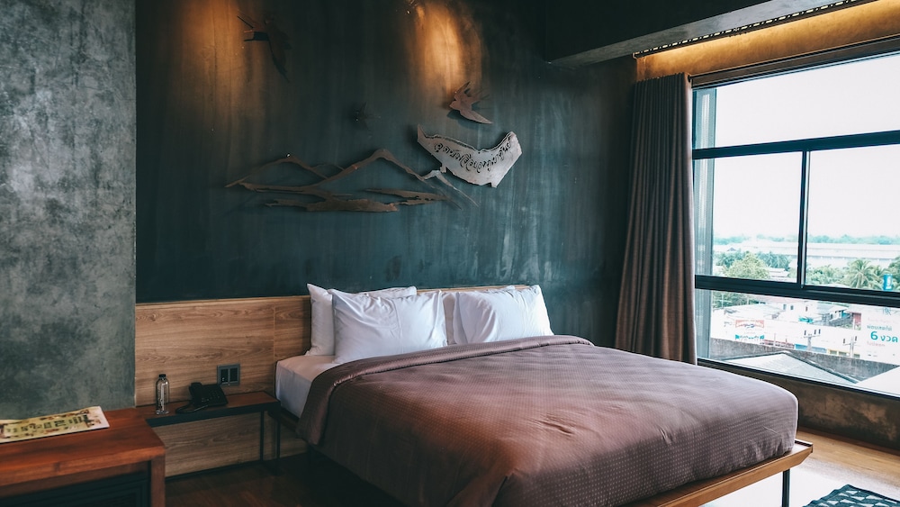 Urban, King Bed
