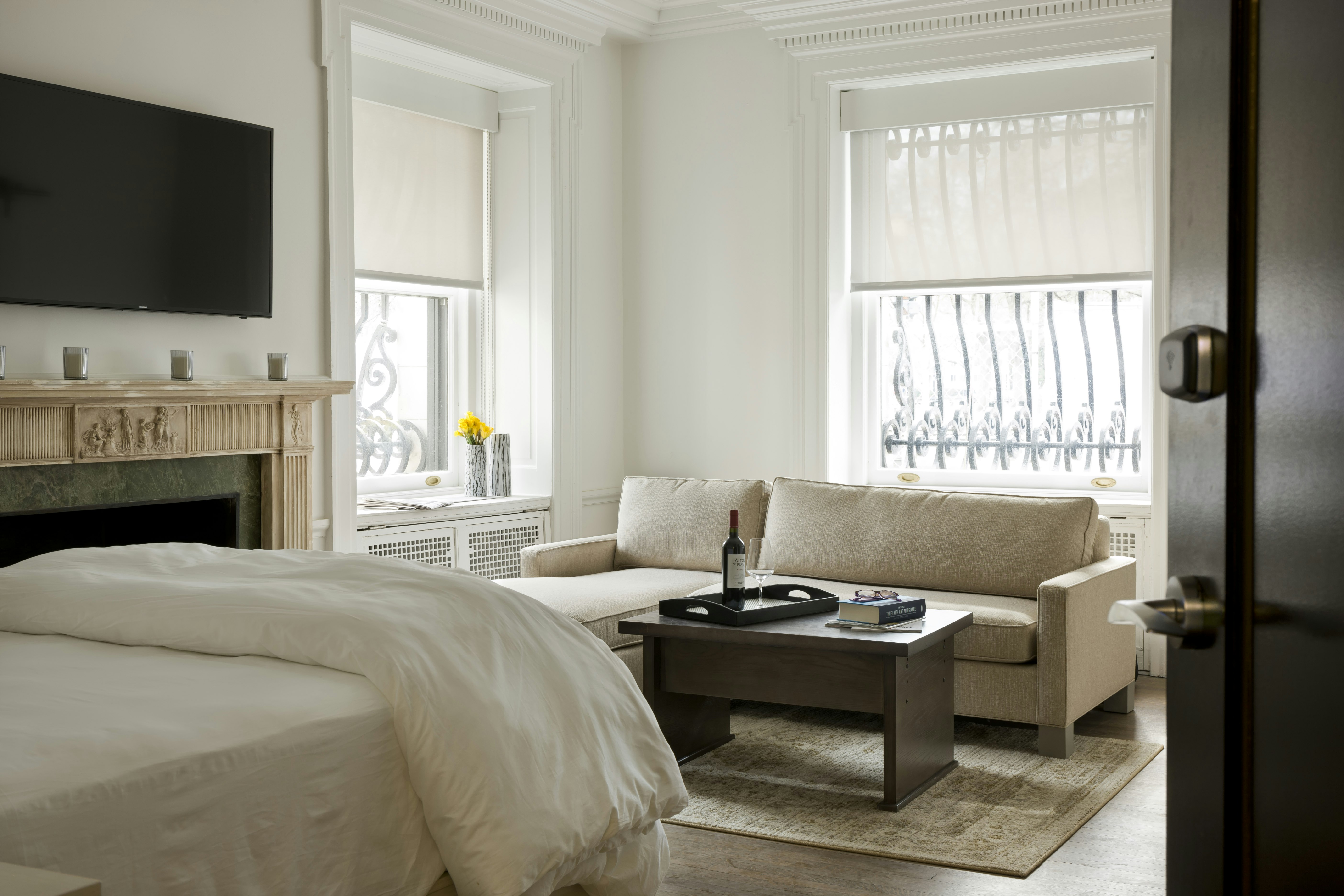 Placemakr Dupont Circle 10/64