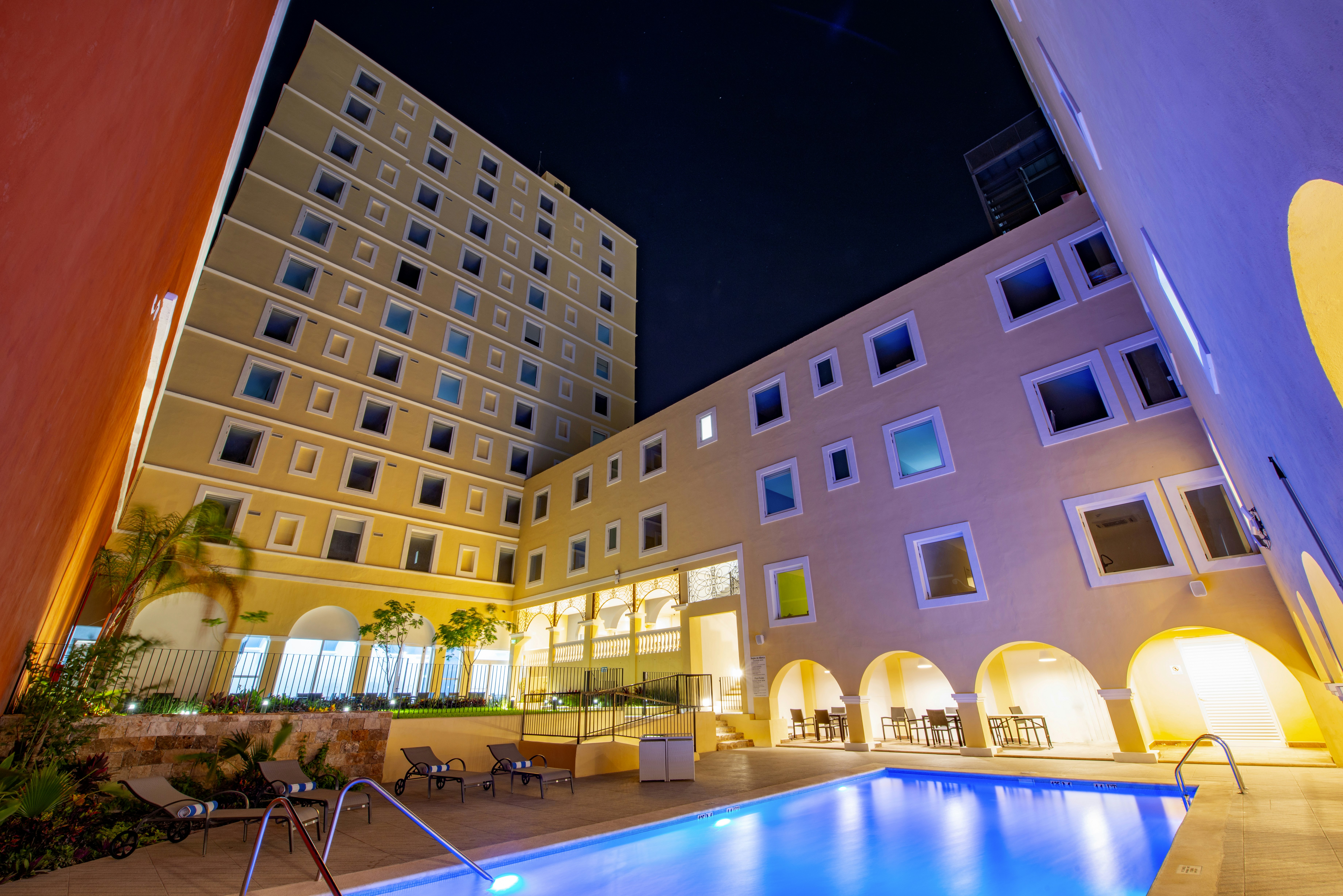 Holiday Inn Express Merida Centro 2/44