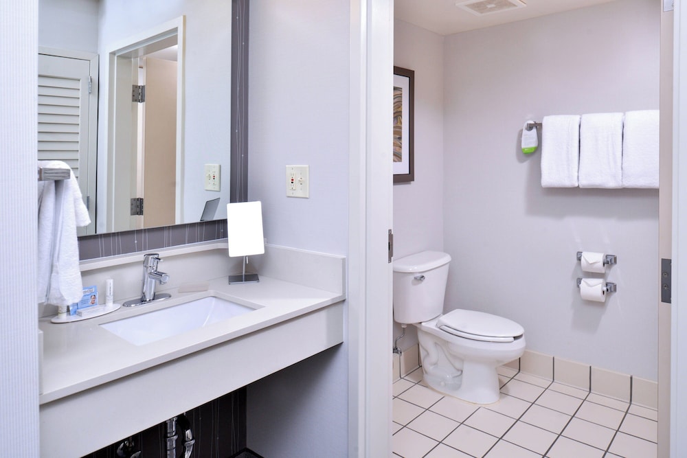 Courtyard By Marriott Decatur 44/50