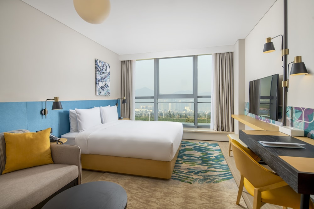 غرفة بسرير كينج، Hilton Garden Inn Zhuhai Hengqin Sumlodol Park 3/9
