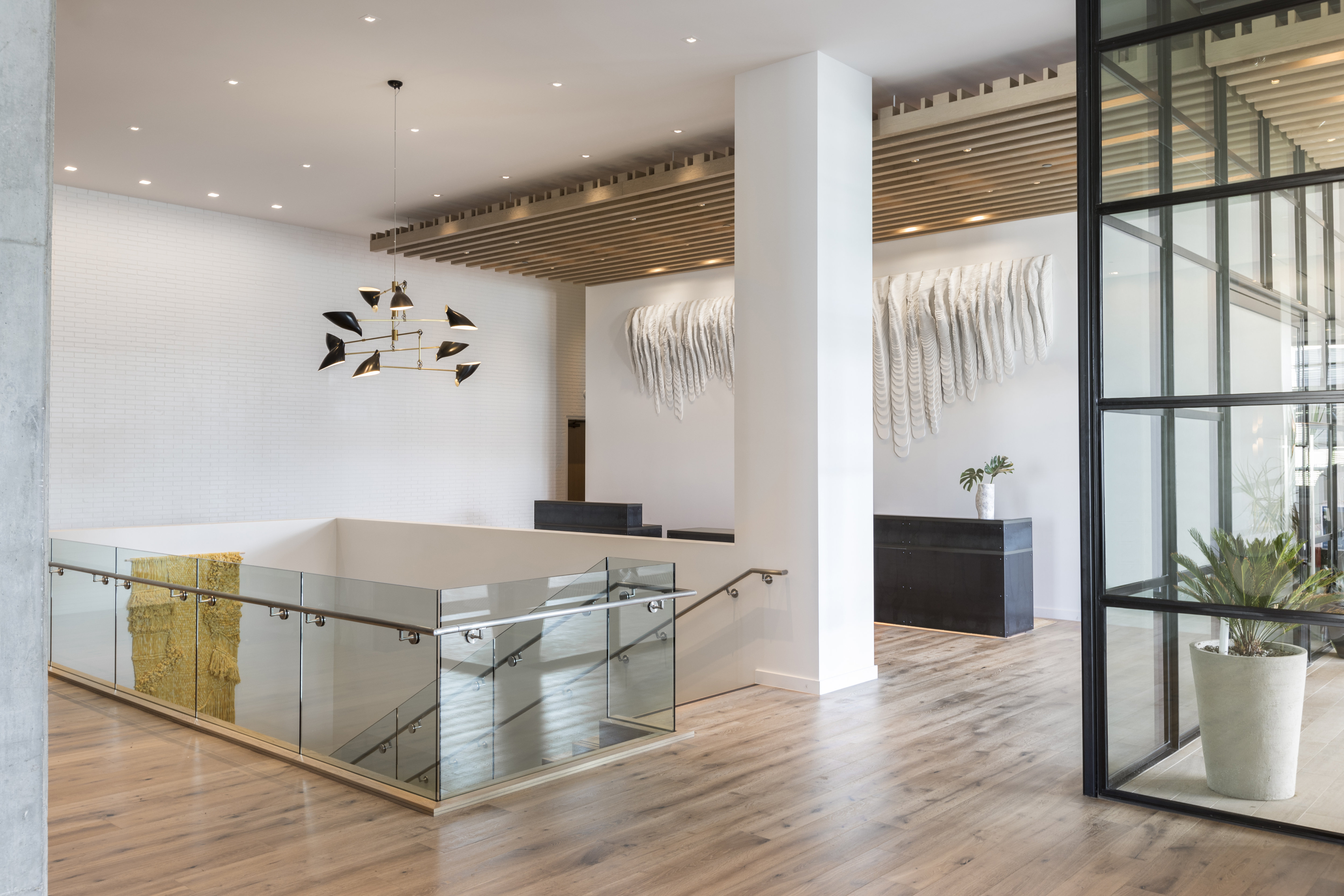 KIMPTON EVERLY HOTEL 9/80