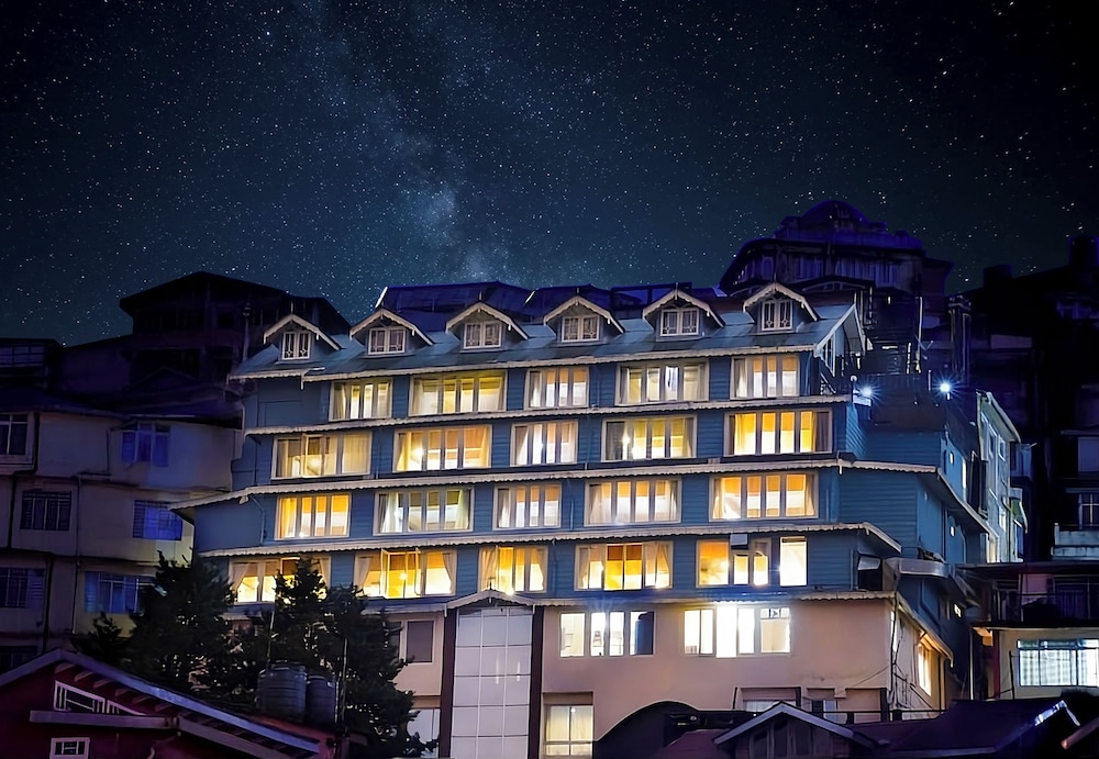 Yashshree Mall Road Darjeeling in DARJEELING