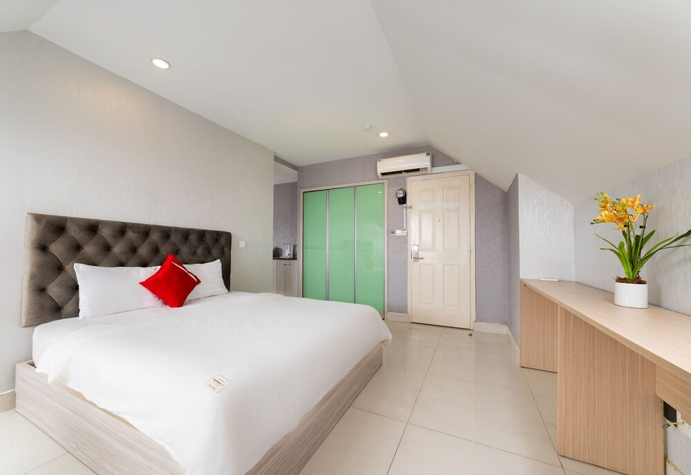 Collection O Sunshine Garden Hotel - Near SECC 23/47