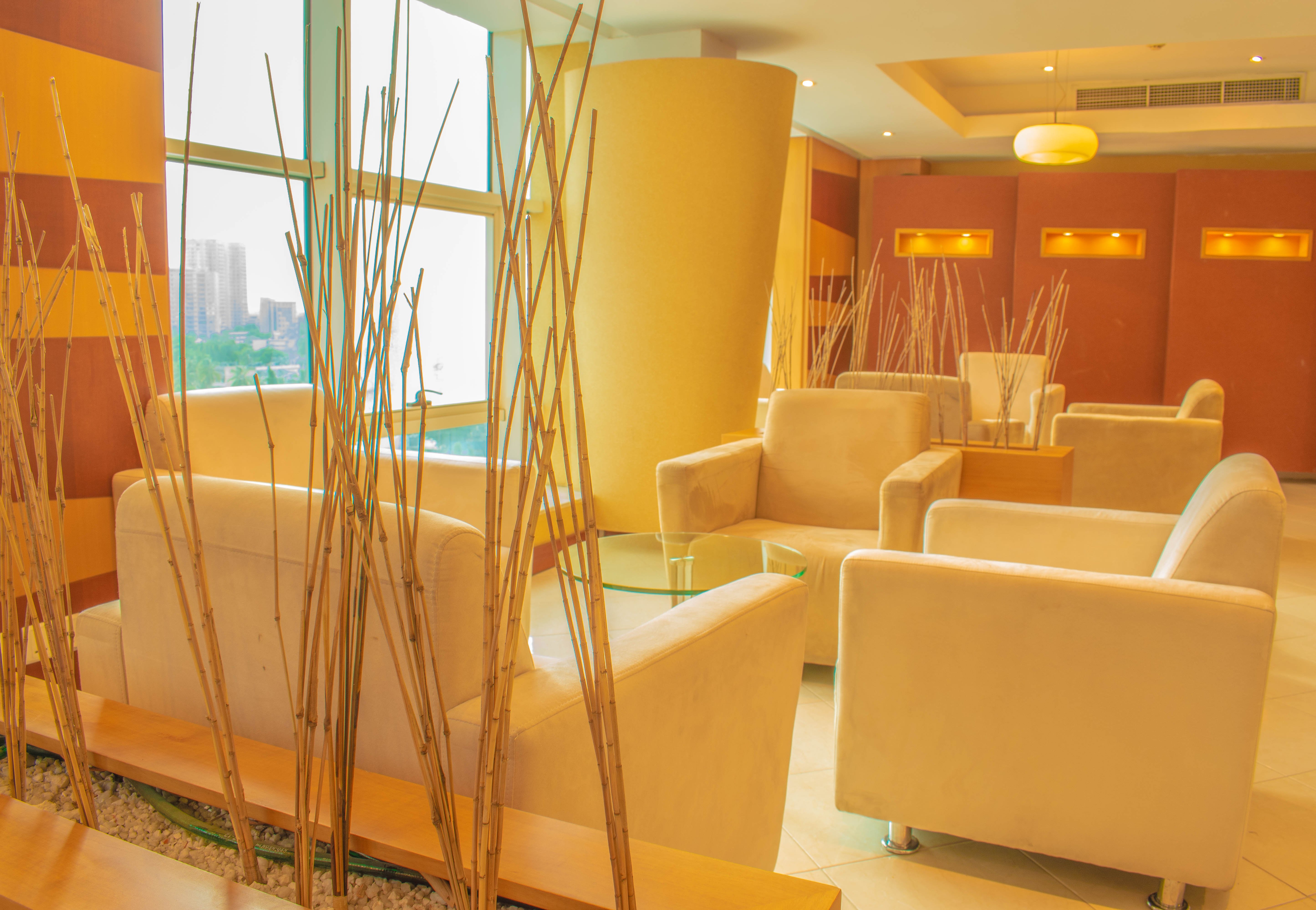 Holiday Inn Dar Es Salaam City Center 50/76
