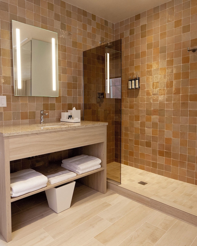 Luxx Plaza Hotel 48/51