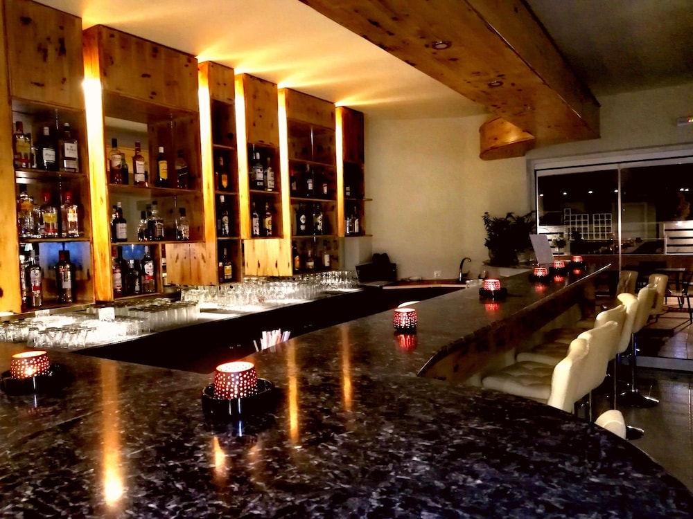 Ivory Serenity Hotel 56/70