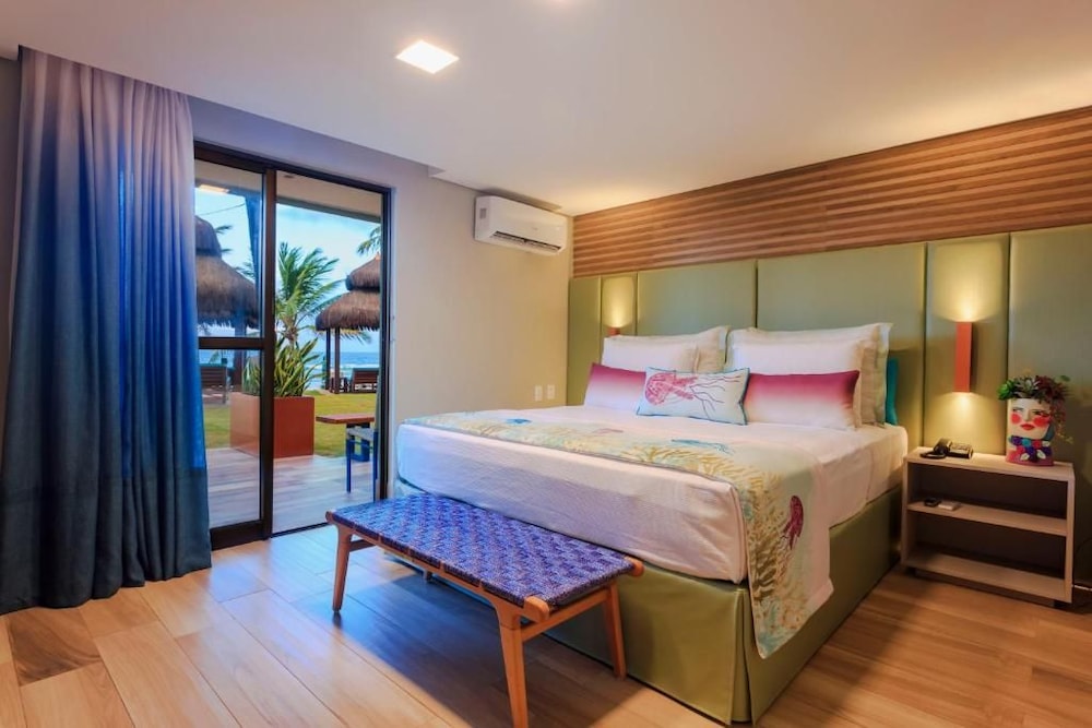 Deluxe, King Bed