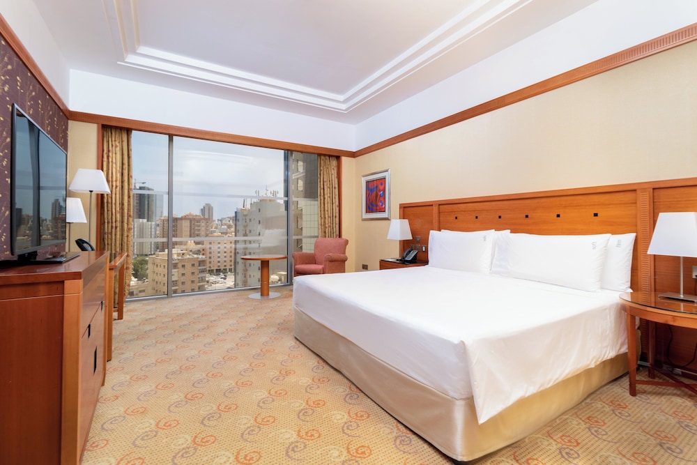 غرفة بريميوم بسرير فردي، Holiday Inn Kuwait 2/10