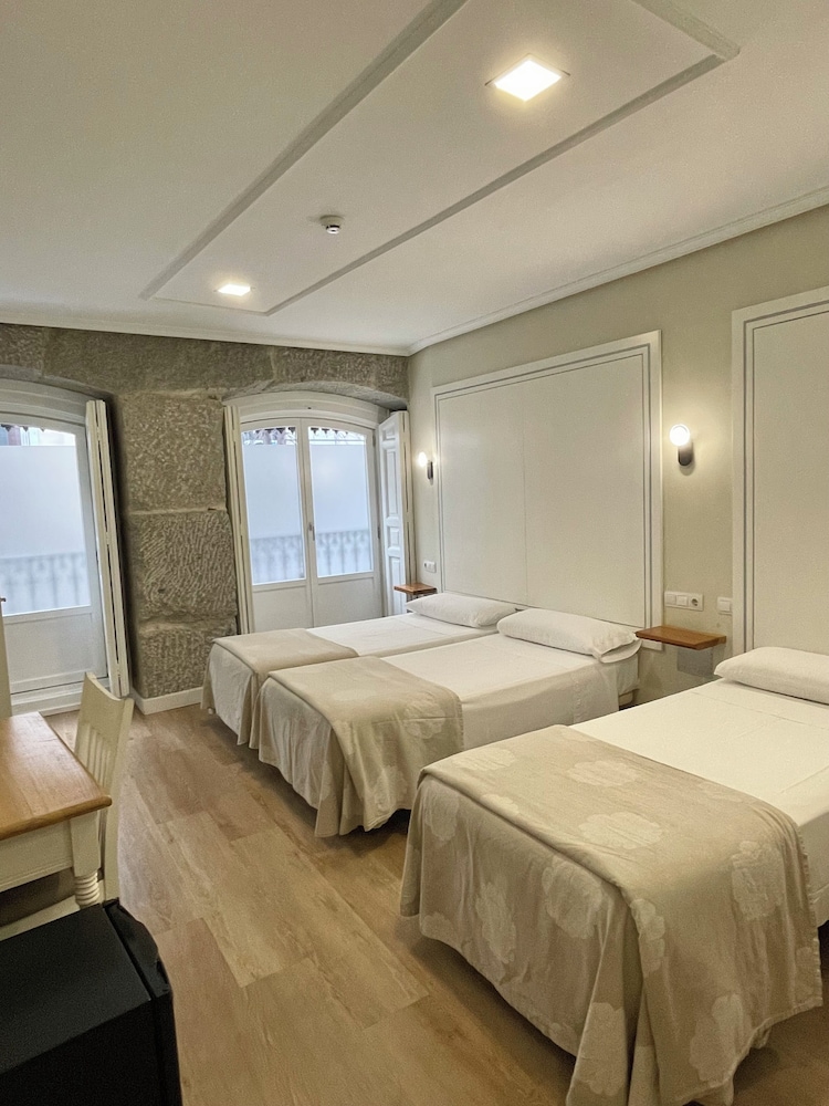 Hostal Madrid 9/50