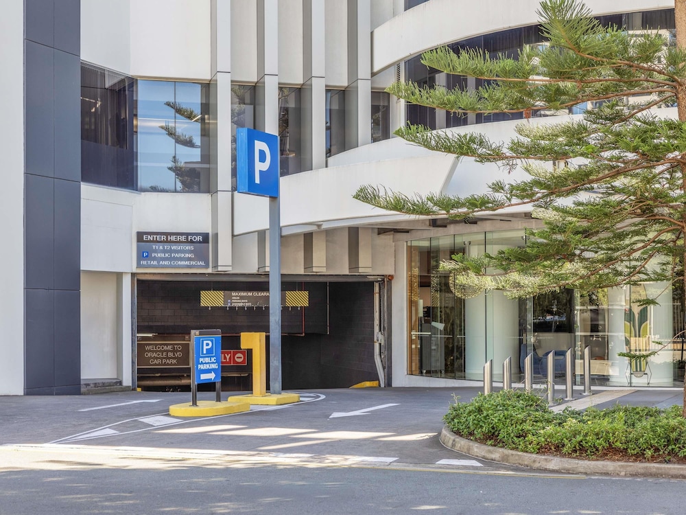 Peppers Broadbeach 59/68