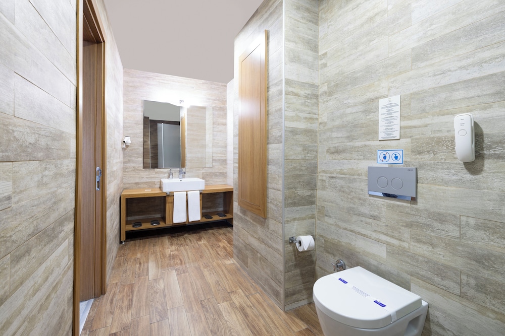 Asia Artemis Suite 46/50