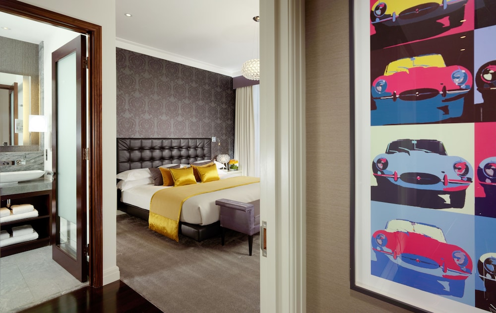 51 Buckingham Gatetaj Suites Residences 21/83