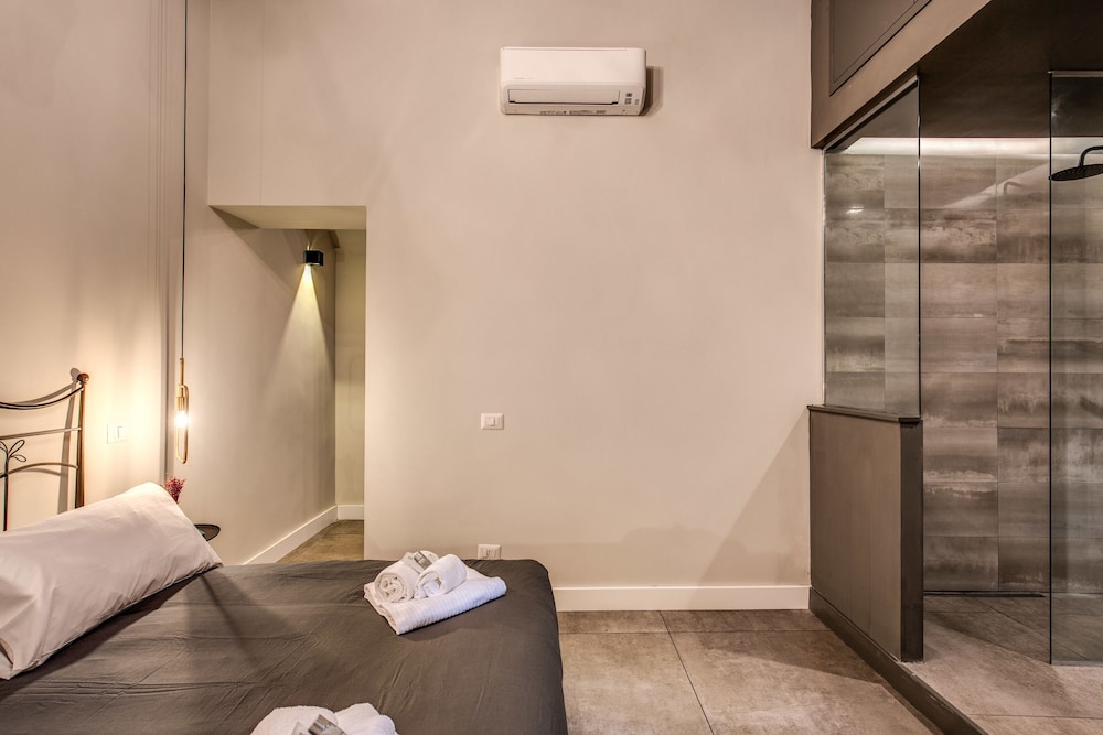 St Eligio Suite 20/21